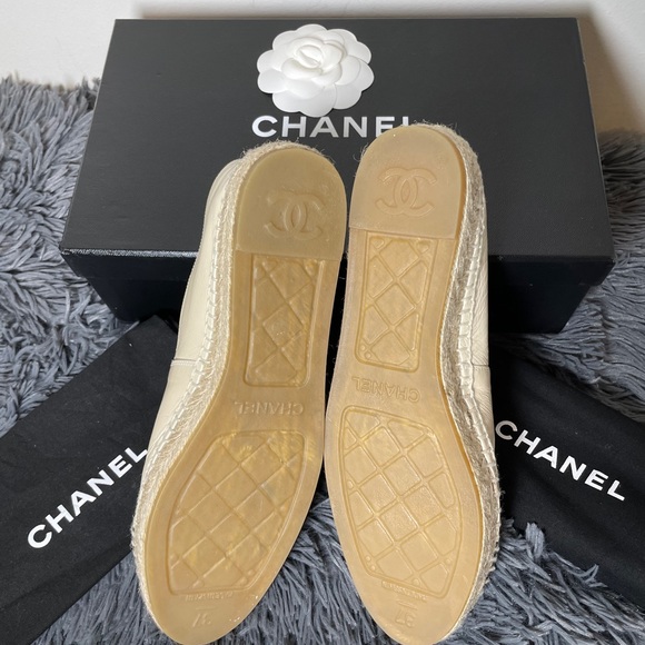 Authentic Brand New Chanel Espadrilles Pearl Ivory - Picture 4 of 4